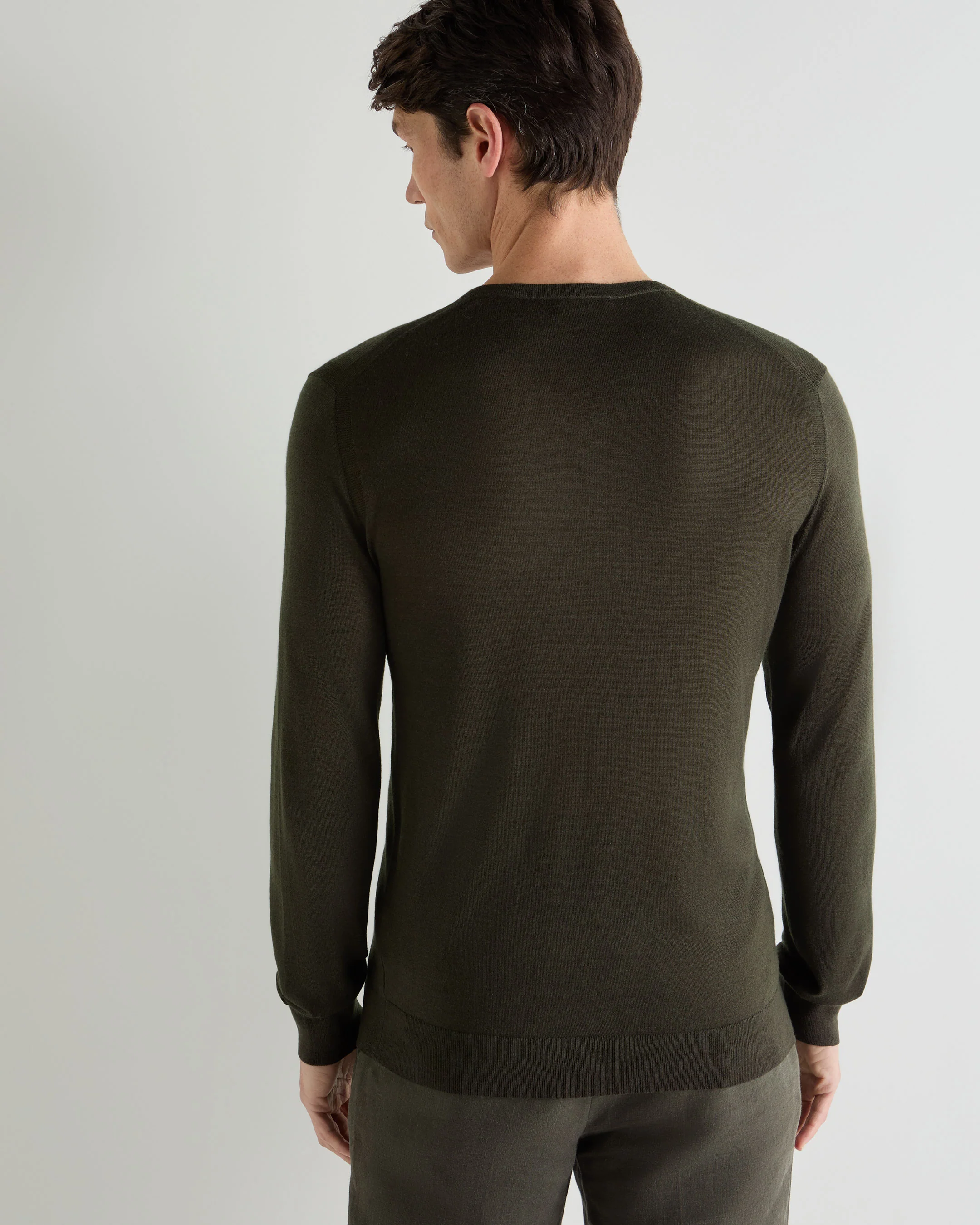 Men's Conduit Fine Gauge Cashmere V Neck Jumper Arabica Khaki Green - Image 4
