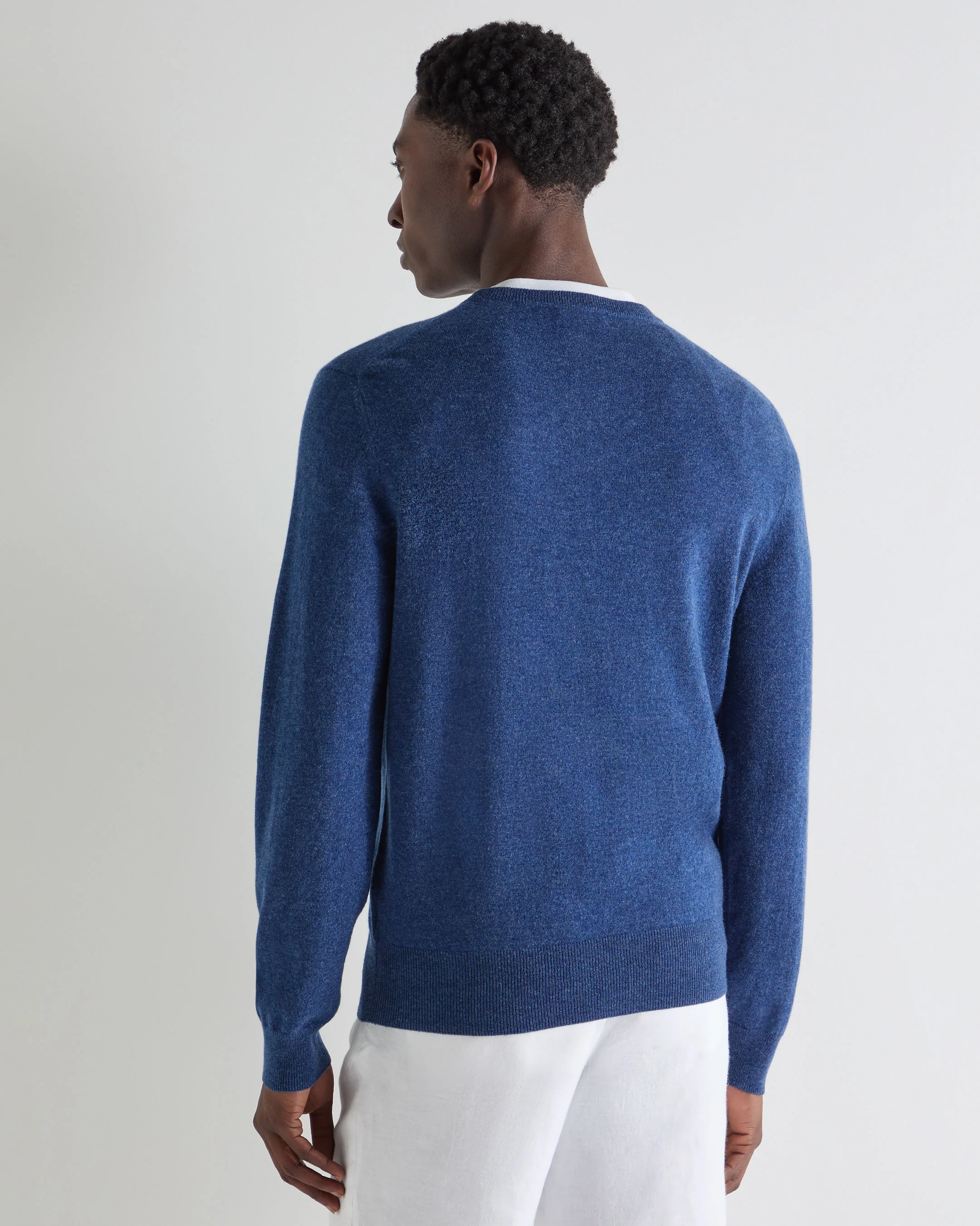 Men's Oxford Round Neck Cashmere Jumper Bright Denim Blue - Image 4