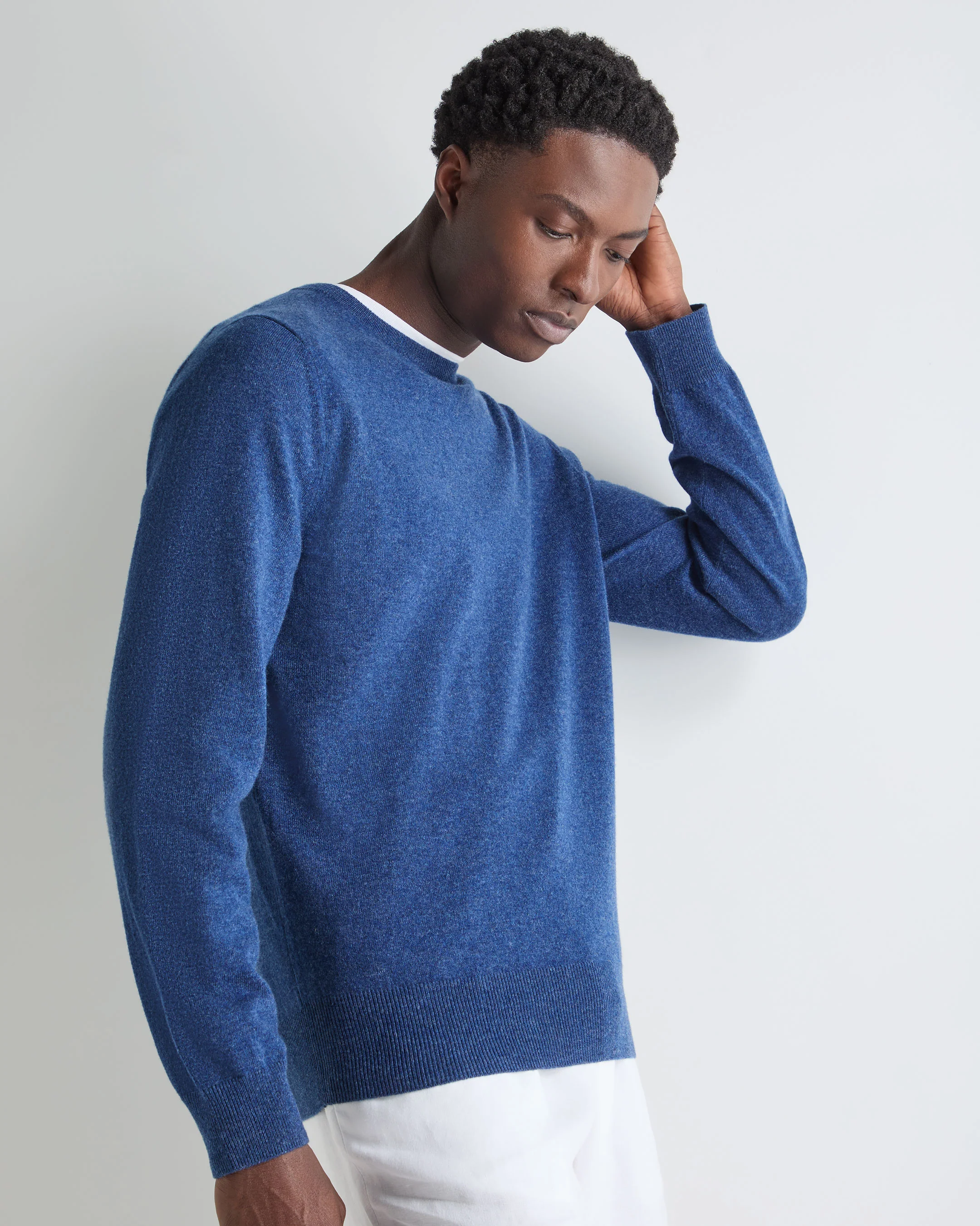 Men's Oxford Round Neck Cashmere Jumper Bright Denim Blue - Image 5