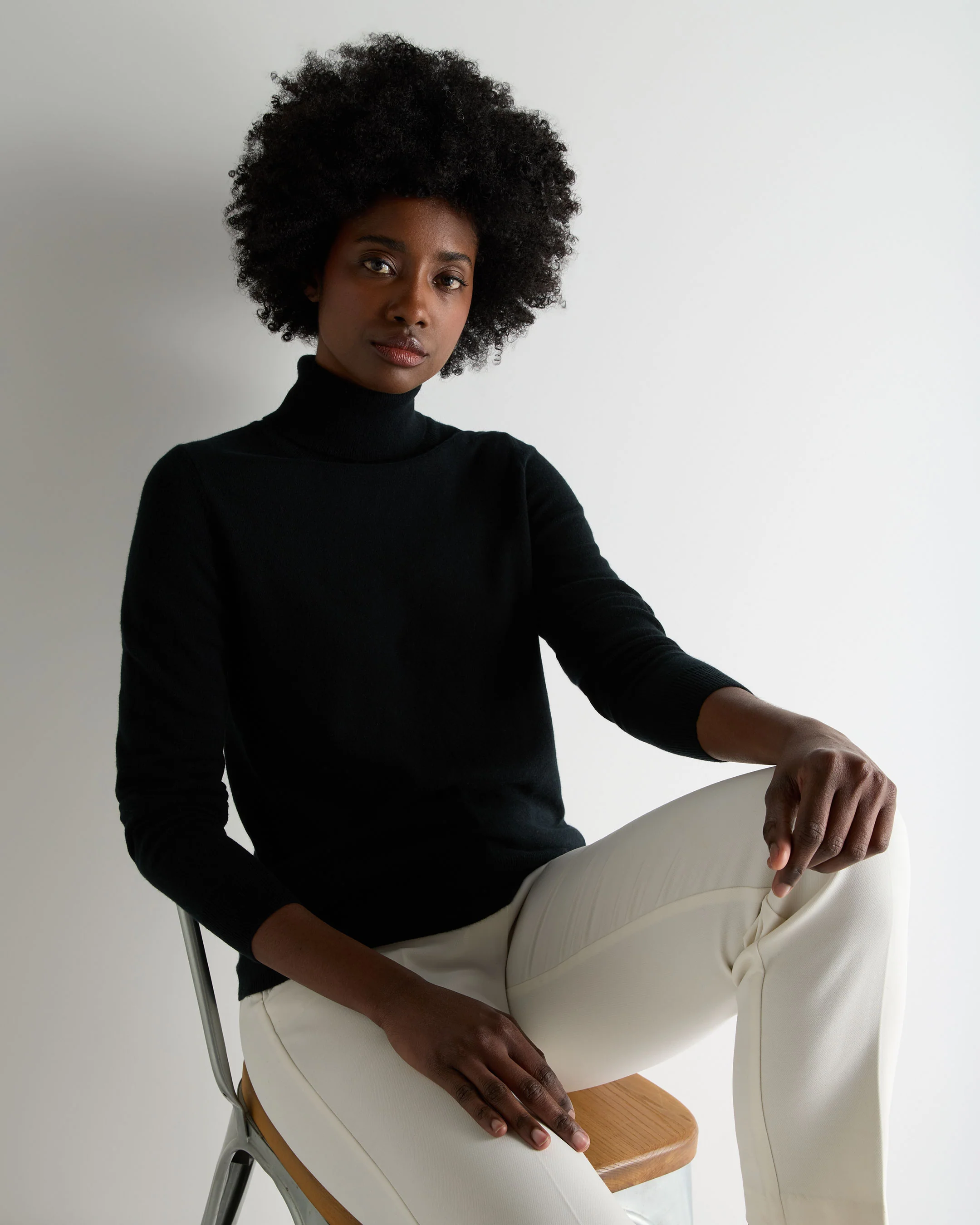 Women's Luna Roll Neck Cashmere Jumper Black