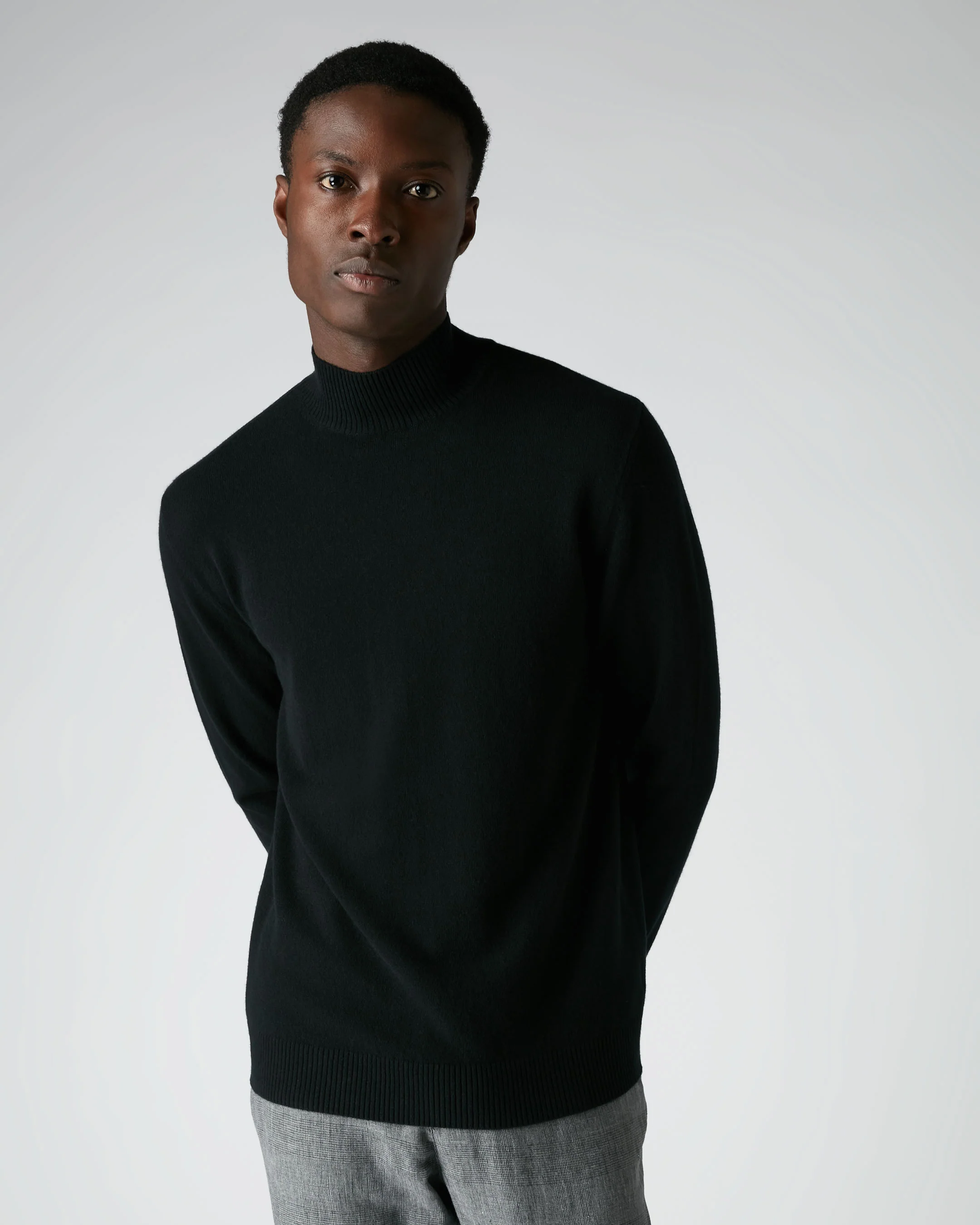 Men's Mayfair Turtle Neck Cashmere Jumper Black - Image 5