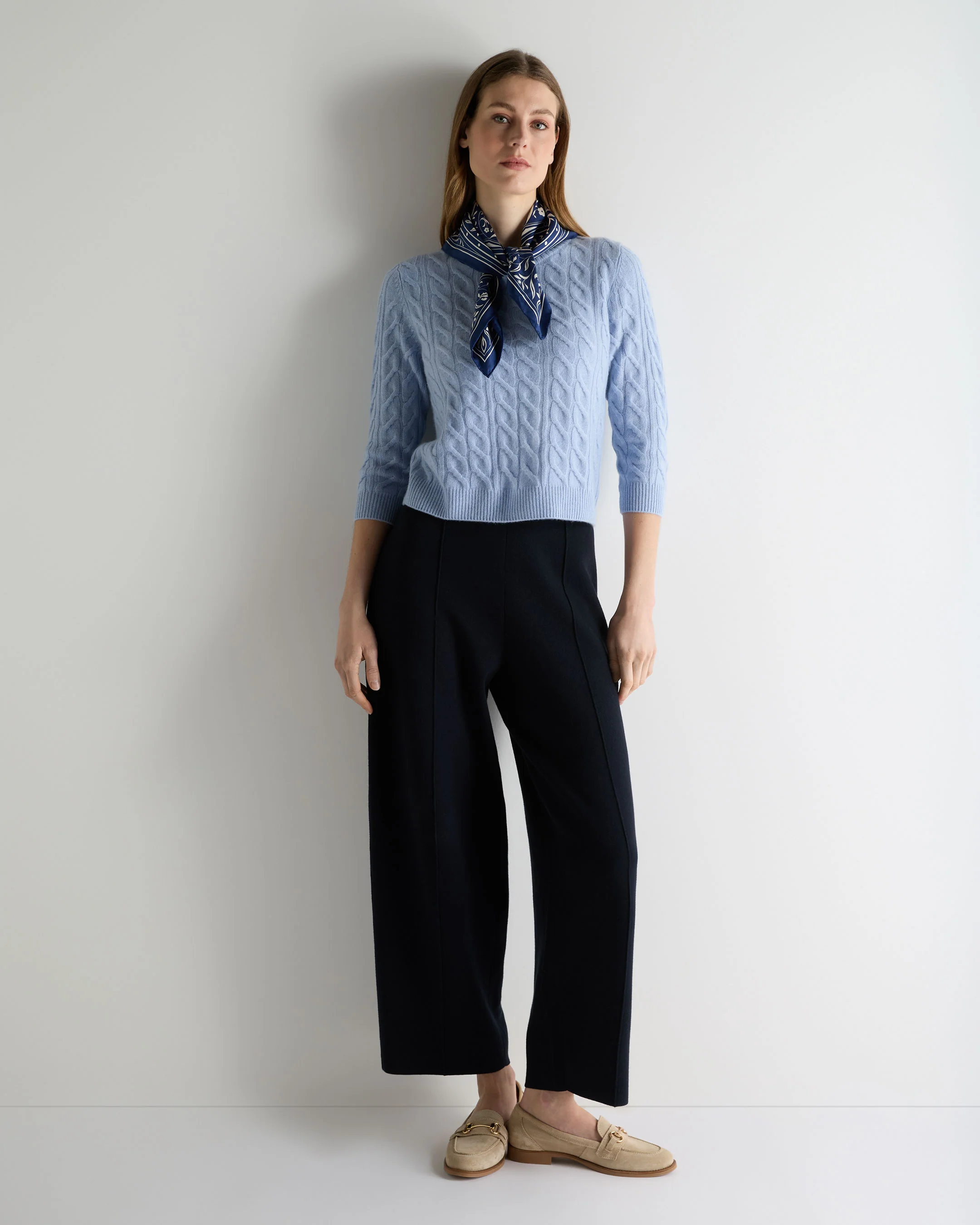 Women's Emilia Cable Round Neck Cashmere Jumper Sea Mist Blue - Image 3