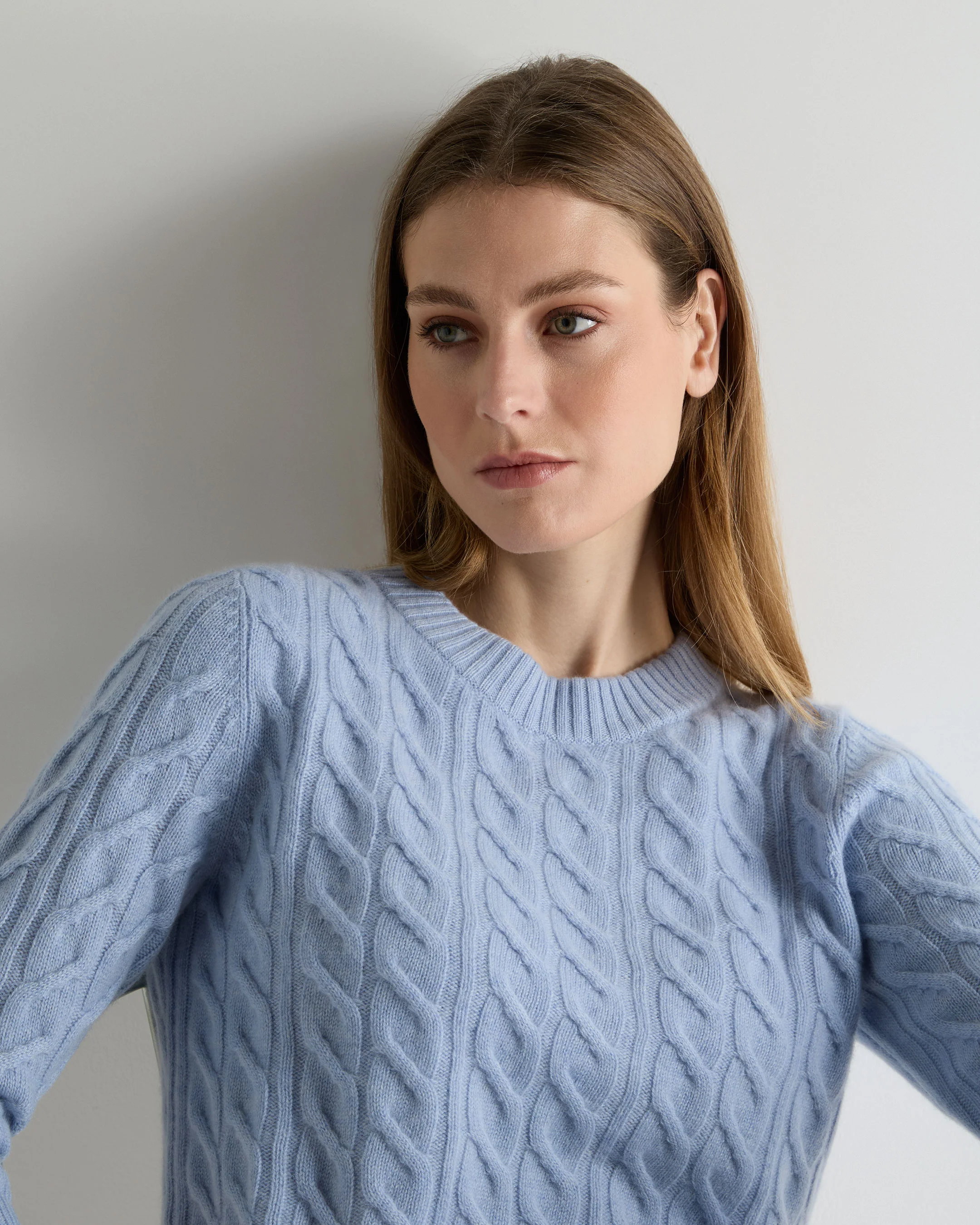 Women's Emilia Cable Round Neck Cashmere Jumper Sea Mist Blue - Image 5
