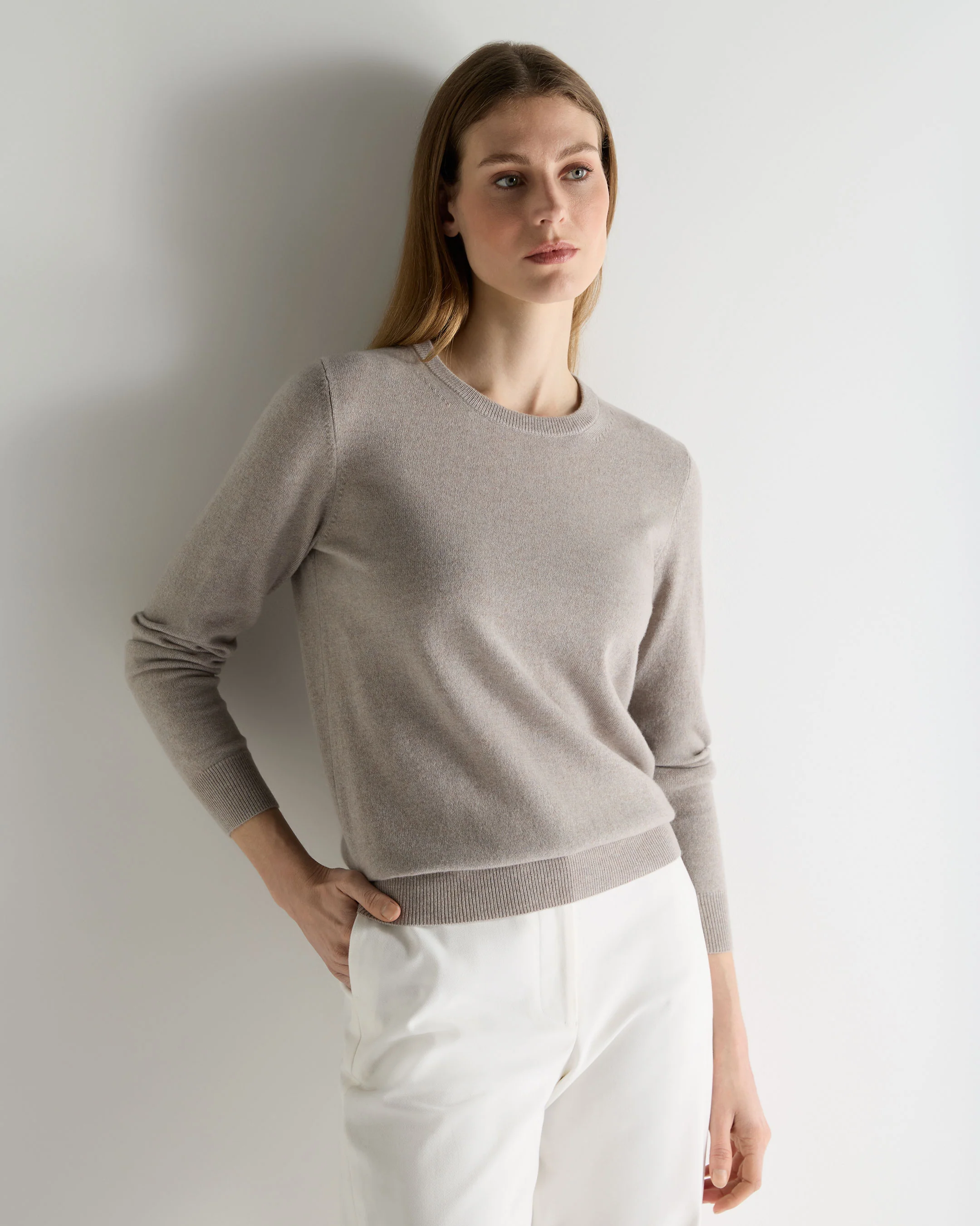 Women's Evie Classic Round Neck Cashmere Jumper Oat Grey