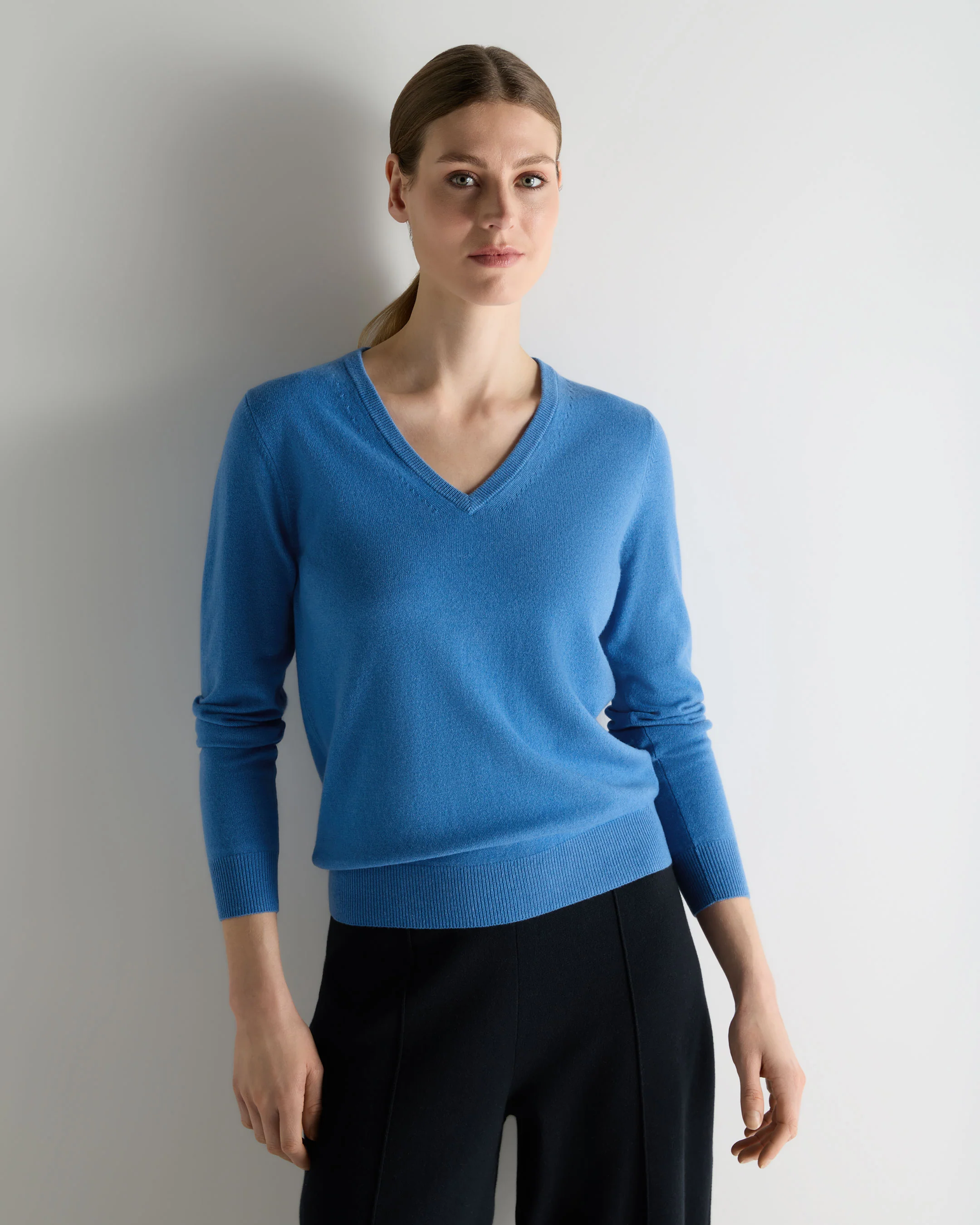 Women's Phoebe V Neck Cashmere Jumper Sunshine Blue
