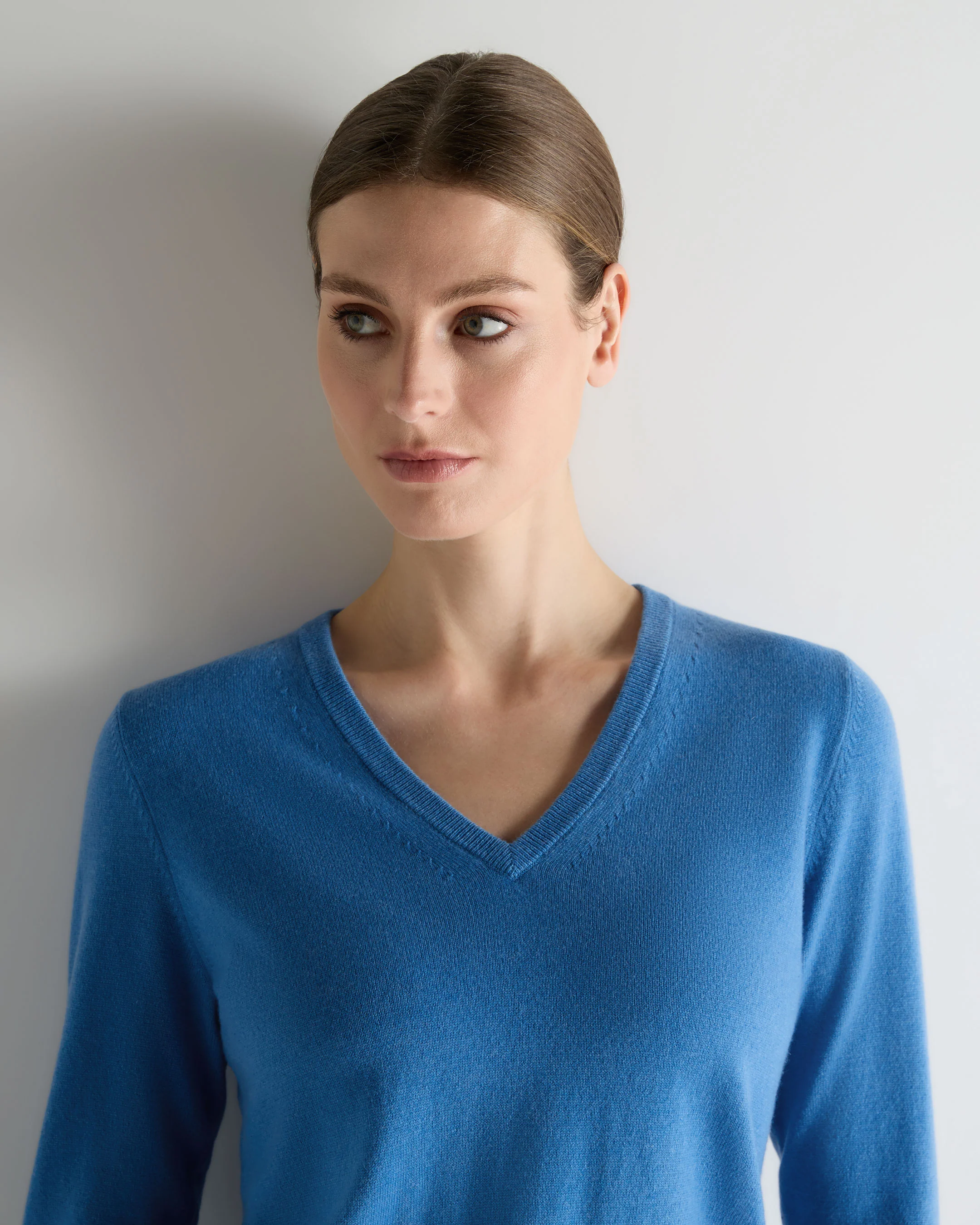 Women's Phoebe V Neck Cashmere Jumper Sunshine Blue - Image 5